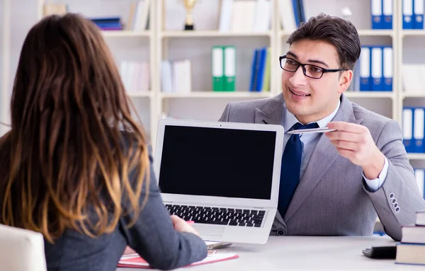 Business meeting between businessman and businesswoman — Stock Photo, Image