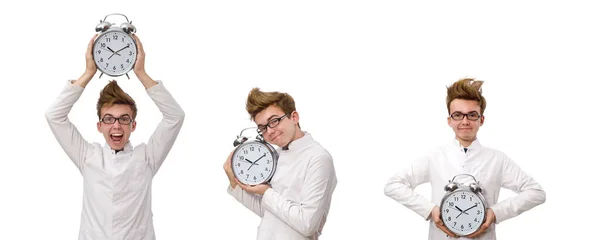 Αστείος γιατρός με ξυπνητήρι απομονώνονται σε λευκό — Φωτογραφία Αρχείου