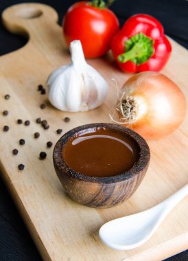 İçindekiler İtalyan makarna sosu için hazır.