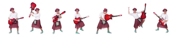 Escocés divertido con guitarra en blanco —  Fotos de Stock