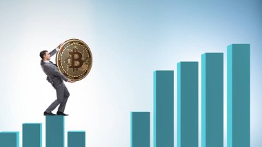 Şifreli para zinciri kavramında bitcoin tutan bir işadamı