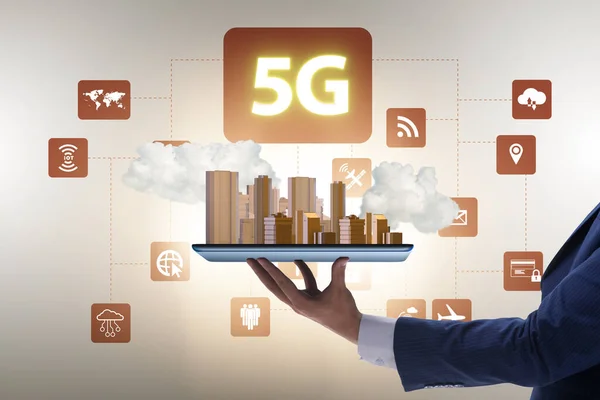 5G mobil teknoloji kavramı - yüksek internet hızı — Stok fotoğraf