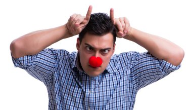 Beyaz arka planda izole komik bir palyaço.