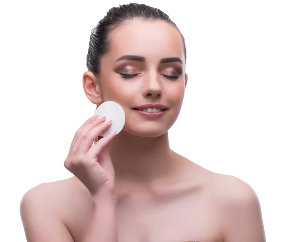 Mulher em conceito de beleza aplicando maquiagem usando cosméticos — Fotografia de Stock