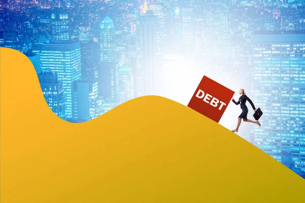 Концепция задолженности и кредита с предпринимательницей — стоковое фото