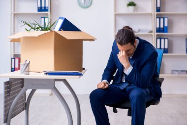 Genç çalışan işten çıkarılıyor