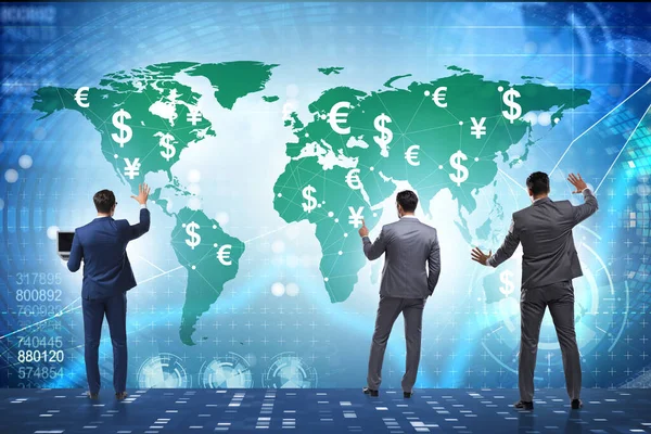 Transferencia de dinero global y concepto de intercambio con hombre de negocios — Foto de Stock