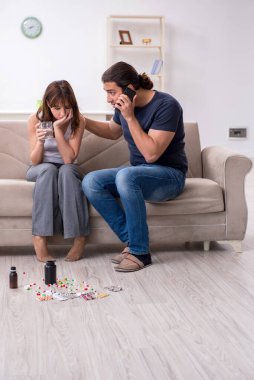 Aile çatışması sonrası intihar eden genç bir kadın.