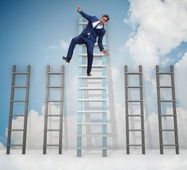 Çalışan kovuluyor ve kariyer merdiveninden düşüyor.