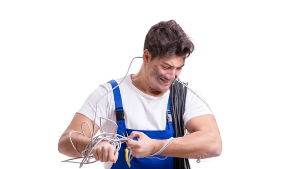 Забавный человек, занимающийся ремонтом электричества — стоковое фото
