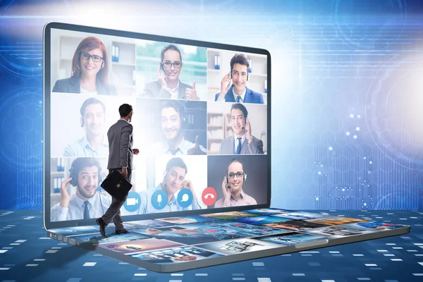 Salgın sırasında uzak video konferansı kavramı