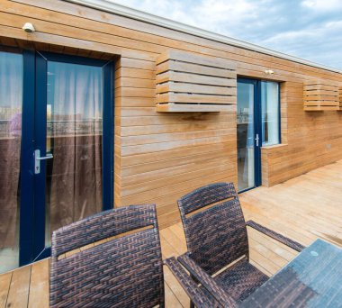 Teras kafe en üst katta.