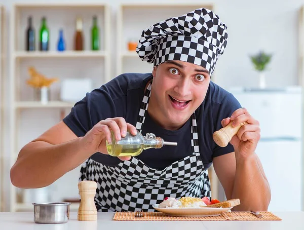 Chef cook cooking a meal breakfast dinner in the kitchen — Stock Image Chef cook cooking a meal breakfast dinner in the kitchen Stock Photo