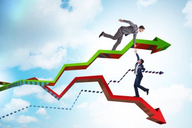 Kriz sırasında rakiplerini kurtaran iş adamı