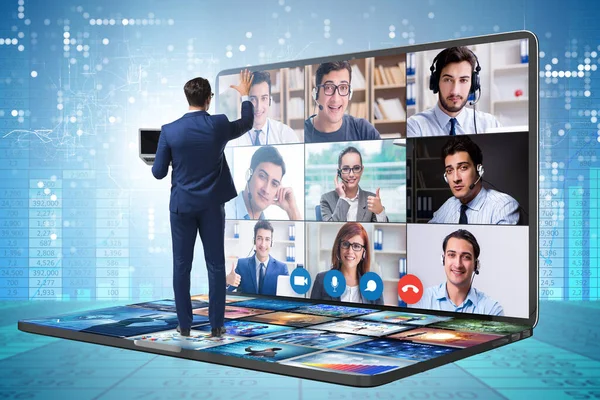 Concept van videoconferentie op afstand tijdens pandemie — Stockfoto