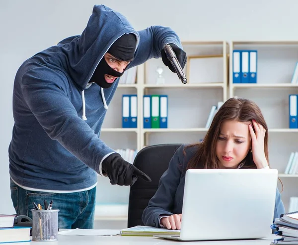 Criminal taking businesswoman as hostage in office — Stock Photo, Image