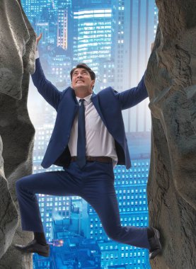 İş adamı iş dünyasındaki zorlukların üstesinden geliyor