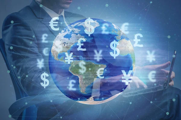 Transferencia de dinero global y concepto de intercambio con hombre de negocios —  Fotos de Stock