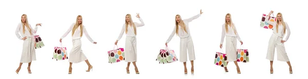 흰색 쇼핑백을 들고 있는 여자 — 스톡 사진