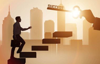 İşadamı kariyer basamaklarını tırmanıyor.