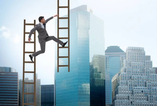 Zakenman klimcarrière ladder in business concept — Stockfoto