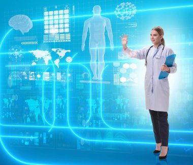Teletıp fütüristik konseptinde kadın doktor.