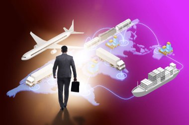 İş adamıyla küresel lojistik kavramı