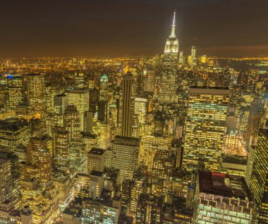 Günbatımında New York Manhattan 'ın gece manzarası