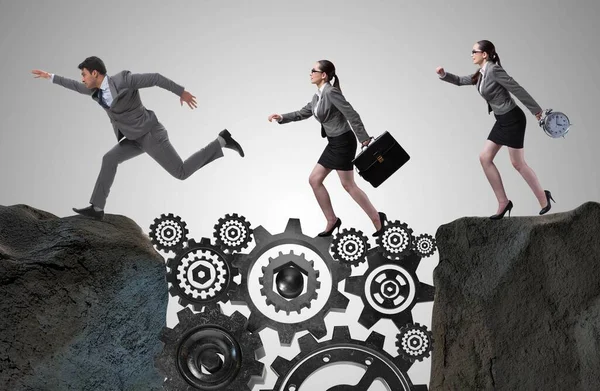 Het teamwork concept met zakenmensen — Stockfoto