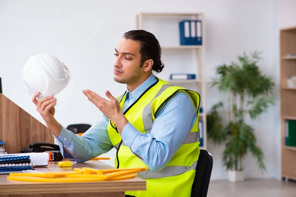 Young male architect working in the office — Stock Photo, Image