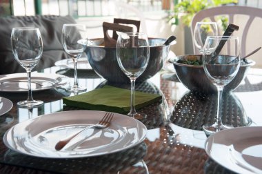 Bir aile toplantısı Tablo ayarı 