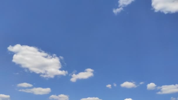 Chmury Sfilmowane Przyspieszeniem Pod Koniec Minut — Wideo stockowe