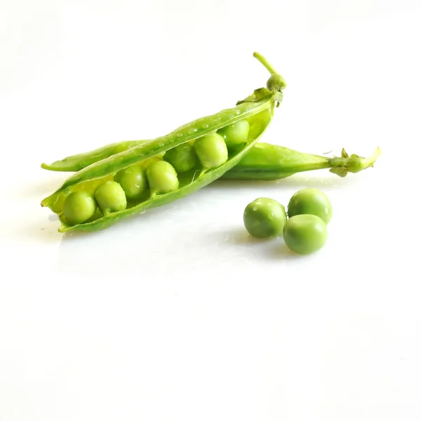 Raw Ripe Pea Pods Seeds Isolated White Background — Stock Photo, Image