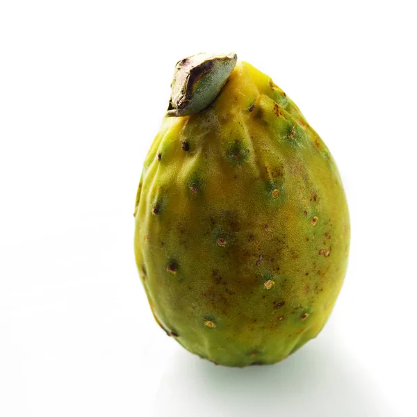 Fruta Fresca Pera Espinhosa Isolada Sobre Fundo Branco — Fotografia de Stock