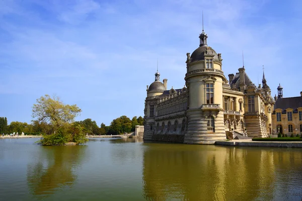 Chantilly France August 2018 View Chantilly Castle Reflection River — Stock Photo, Image