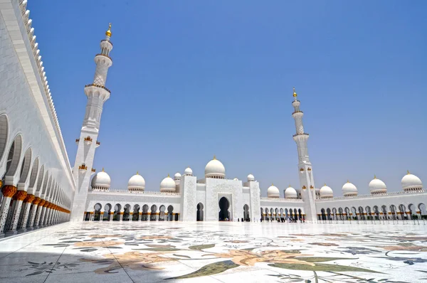 Abu Dhabi Emirados Árabes Unidos Junho Grande Mesquita Xeque Zayed — Fotografia de Stock
