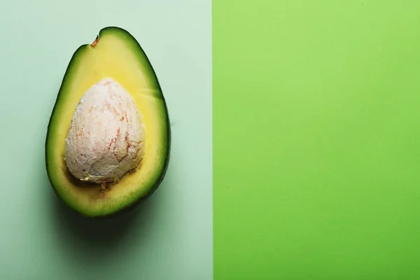 Avocado Helften Groen — Gratis stockfoto