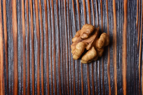 Walnuts Wooden Board Macro — Stok fotoğraf