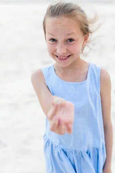 Повсякденний Портрет Маленької Дівчинки Відкритому Повітрі Літній День — стокове фото