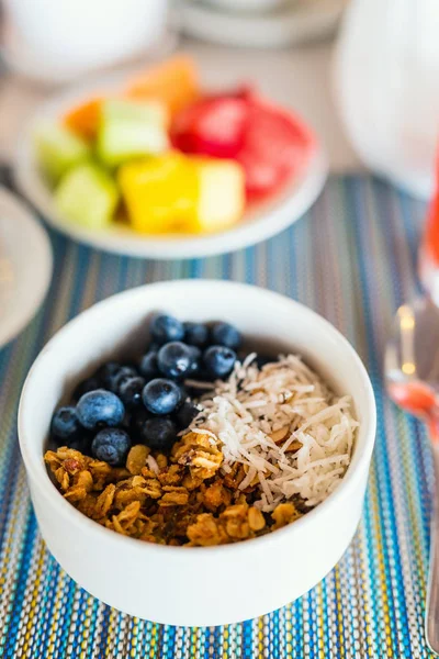 Tazón Desayuno Saludable Granola Casera Varios Tipos Cereales Arándanos Frescos —  Fotos de Stock