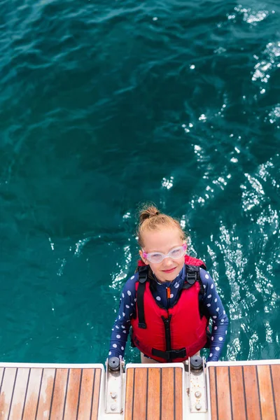 Adorable Girl Wearing Life Jacket Sea — Stock Photo, Image