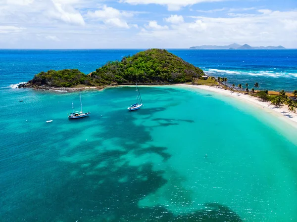 Vista Aérea Drone Ilha Tropical Mayreau Mar Azul Turquesa Das — Fotografia de Stock