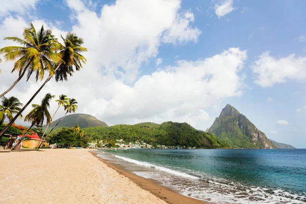 Plage Tropicale Sable Blanc Idyllique Avec Vue Sur Les Montagnes — Photo