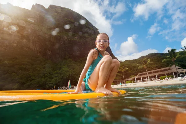 Young Beautiful Girl Enjoying Summer Vacation Exotic Island Caribbean — Stock Photo, Image
