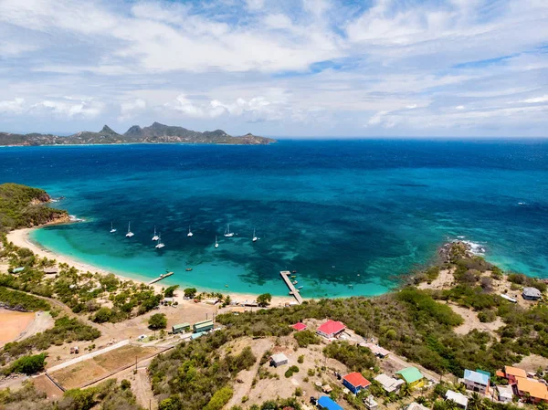 Veduta Aerea Drone Dell Isola Tropicale Mayreau Del Mare Turchese — Foto Stock