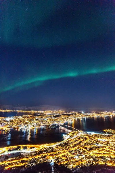 Otroliga Northern Lights Aurora Borealis Aktivitet Ovanför Staden Tromsö Norra — Stockfoto