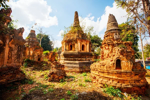 Shwe Indein Pagoda Hundrets Centuries Old Stupas Lake Inle Myanmar — Stock Photo, Image