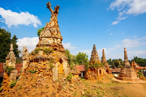 Shwe Indein Пагоду Hundrets Століттями Ступи Біля Озера Озері Інле — стокове фото