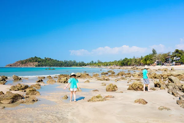 Kids Brother Sister Ngapali Beach Myanmar Summer Vacation — Stock Photo, Image