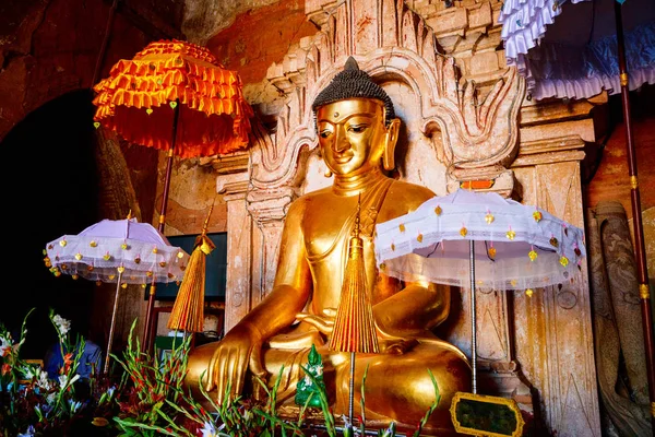 Estatua Buda Pagoda Bagan Myanmar — Foto de Stock